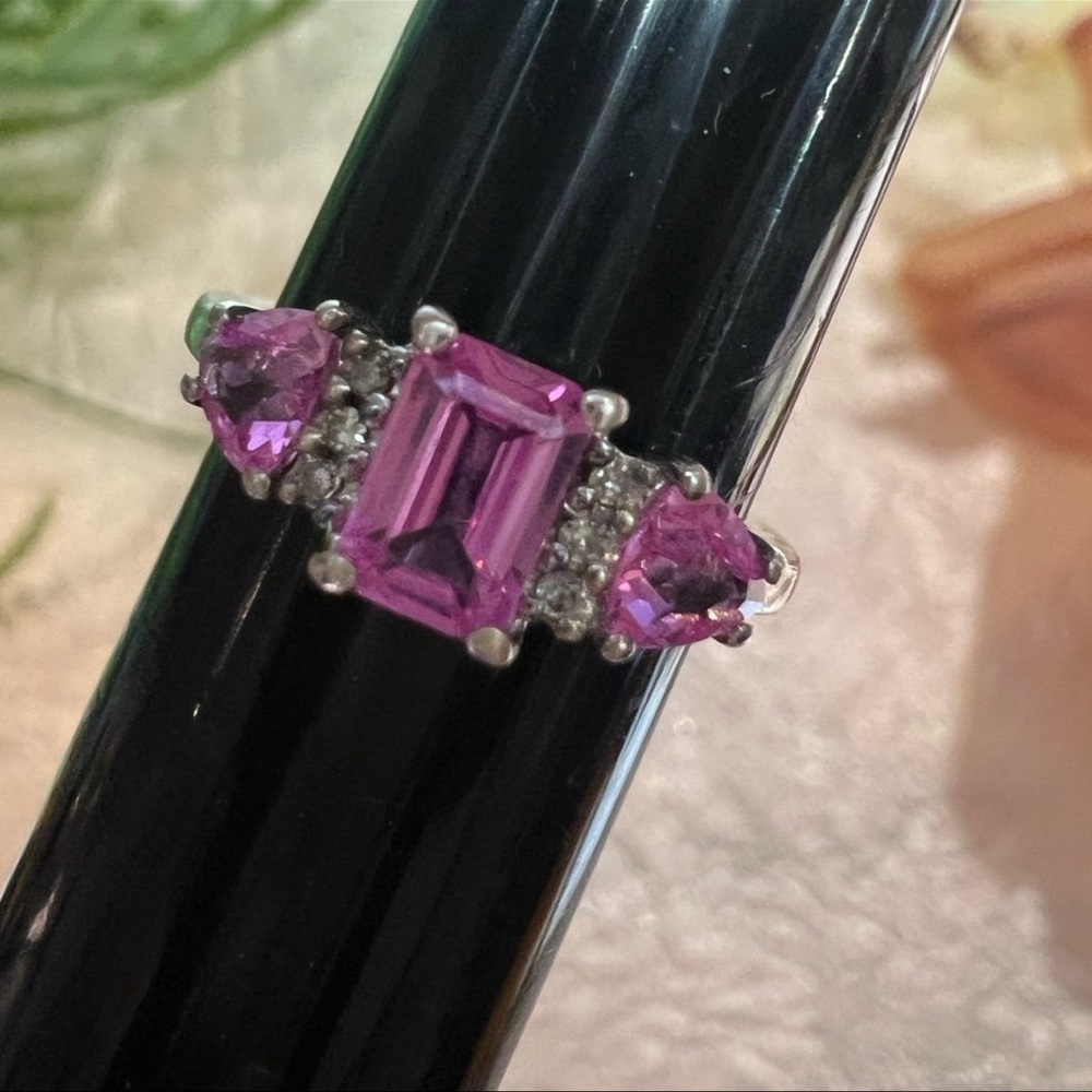 Vintage Genuine Diamonds Pink Sapphire Ring Size is about a 5. See photos - Picture 5 of 13